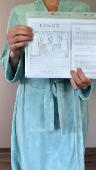 Short on fabric/time? 💫

Try Lenox Top, CROP, and Dress sewing pattern for its first ever FEATURE FRIDAY! #sewingidea #fabric #sewingpattern #croptop #cropshirt #lovenotionspatterns #easysewing #squareneckline #sewingsolution